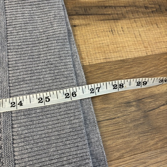 Lululemon Textured Knit Crewneck Sweater Solar Grey Men’s NWOT - Picture 9 of 10